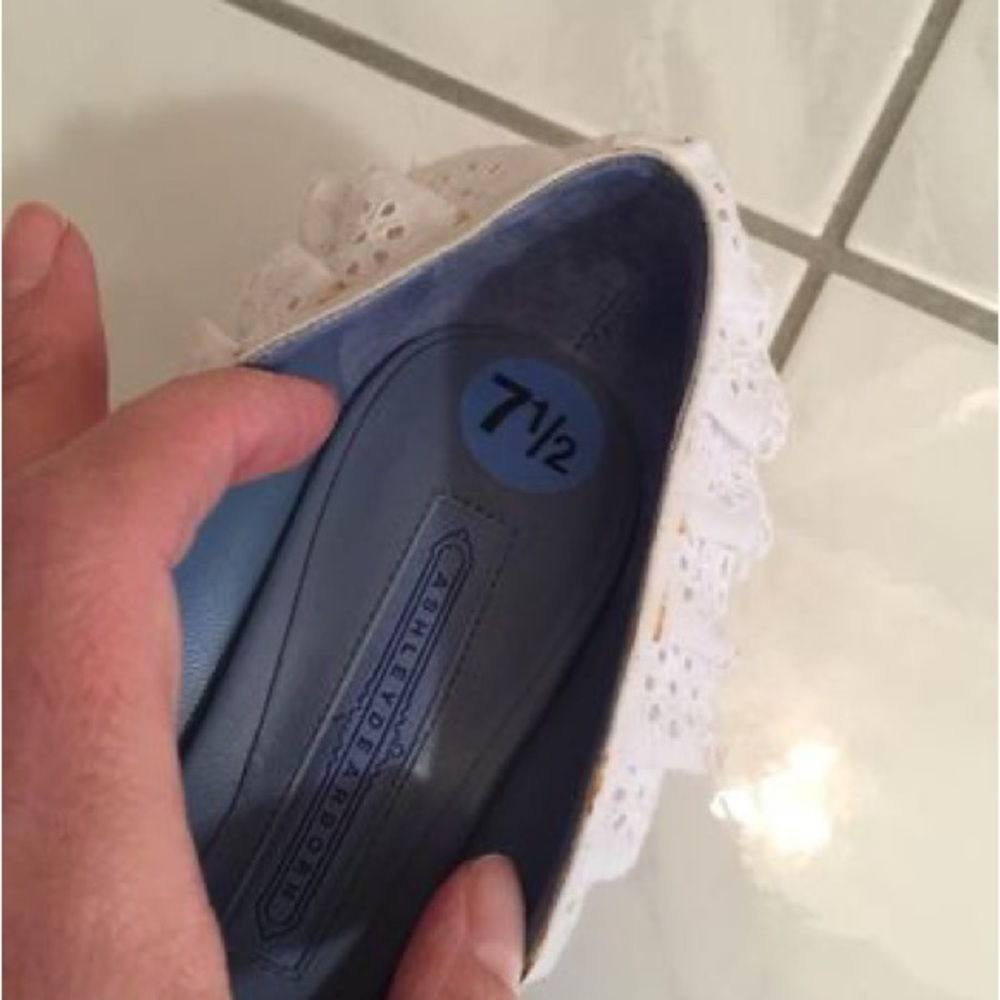 Shoes - Picture 7 of 7